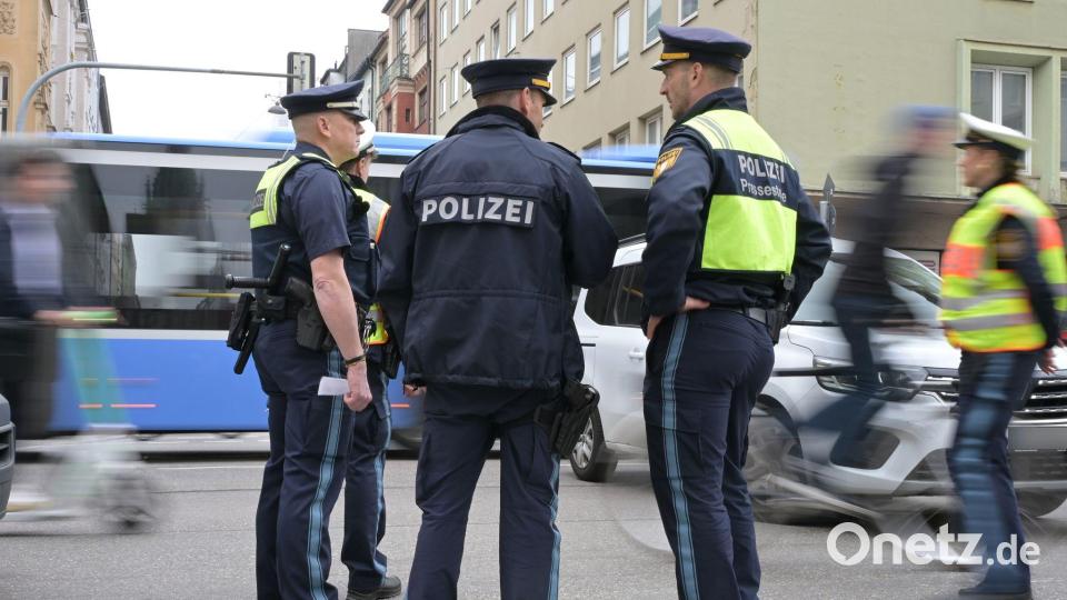 Rund 40 Objekte wurden durchsucht. Bild: Malin Wunderlich/dpa