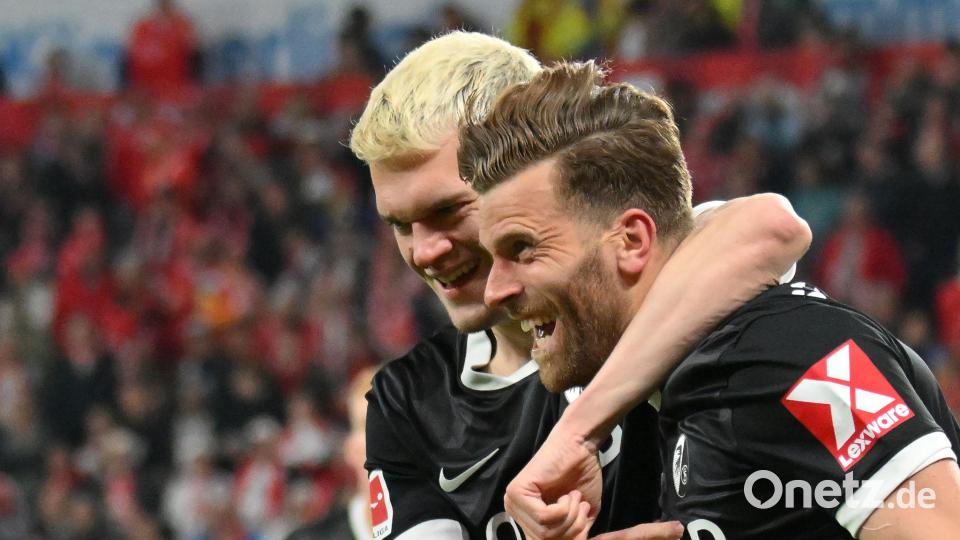 Auch in der Offensive auffällig: Matthias Ginter (l). (Archivbild) Bild: Torsten Silz/dpa