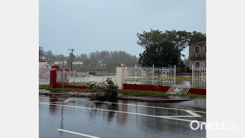 Das Ausmaß der Schäden war zunächst unklar. Bild: Eric Rosario/Kandit News/dpa