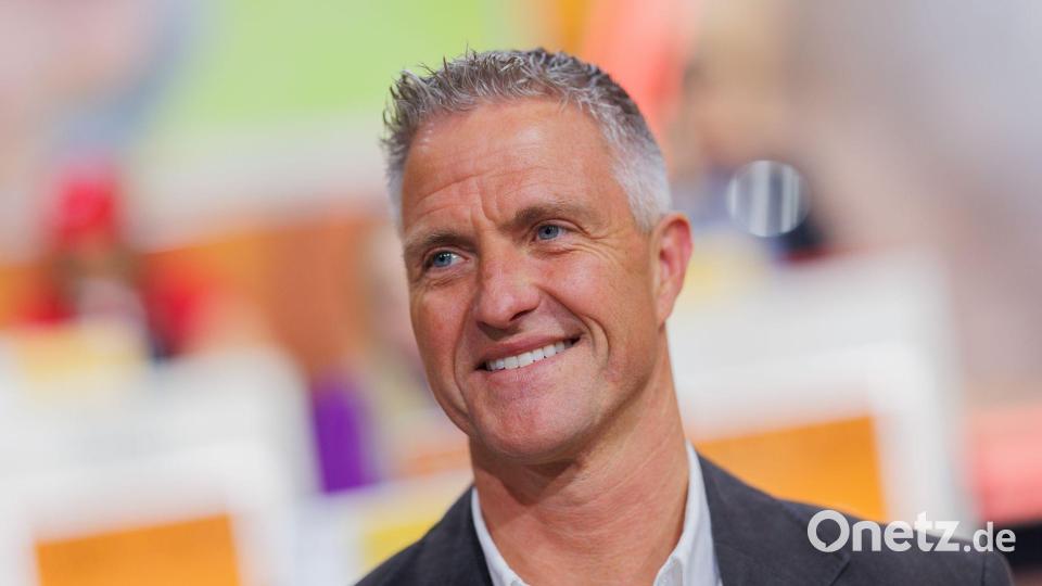 Ralf Schumacher und sein Partner Étienne wollen sich das Jawort geben. (Archivbild) Bild: Rolf Vennenbernd/dpa