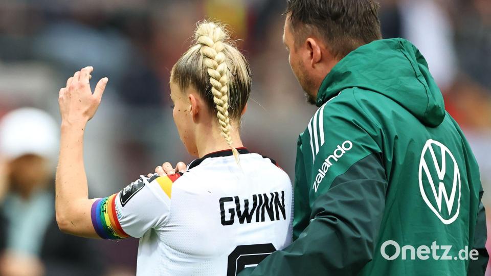 DFB-Kapitänin Giulia Gwinn musste vorzeitig ausgewechselt werden. Bild: Daniel Karmann/dpa
