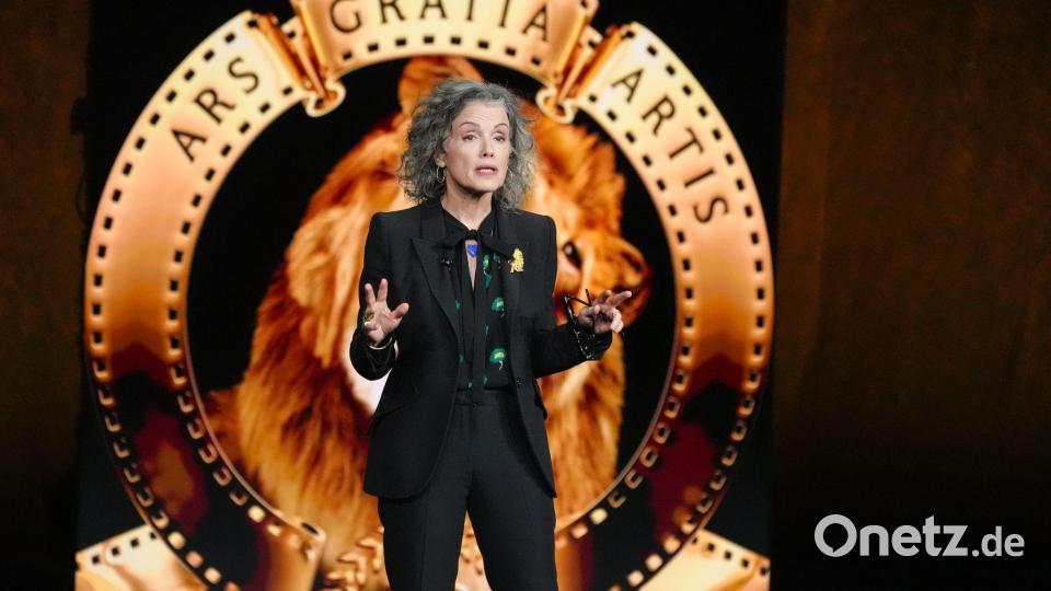 Courtenay Valenti, Filmchefin bei Amazon MGM Studios, bat in Sachen James Bond um Geduld. Bild: Chris Pizzello/Invision/AP/dpa