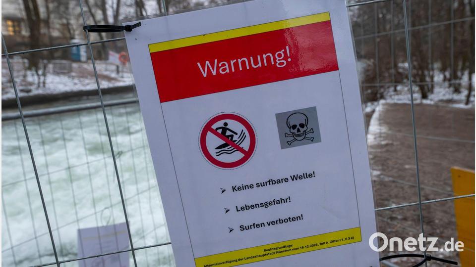 Die Stadt hat das Surfen vorübergehend verboten. (Archivfoto) Bild: Peter Kneffel/dpa