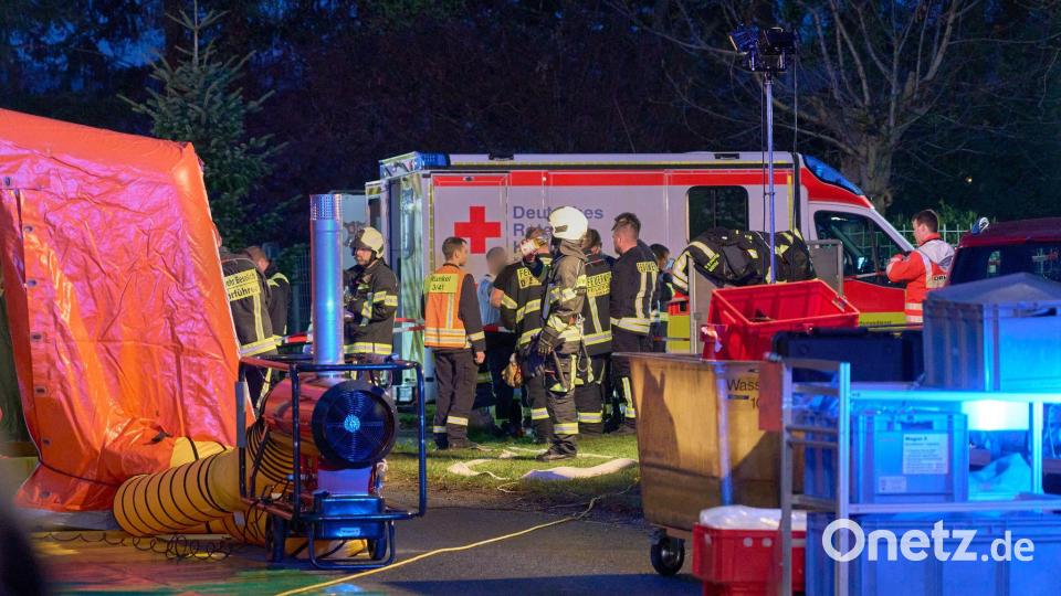 Einsatztkräfte sind im hessichen Runkel im Einsatz. Bild: Sascha Ditscher/dpa