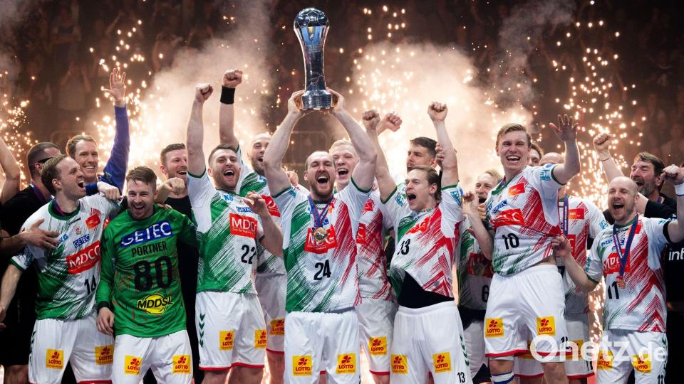 Wollen wie 2024 den Pokal-Triumph bejubeln: Die Handballer des SC Magdeburg. (Archivbild) Bild: Marius Becker/dpa