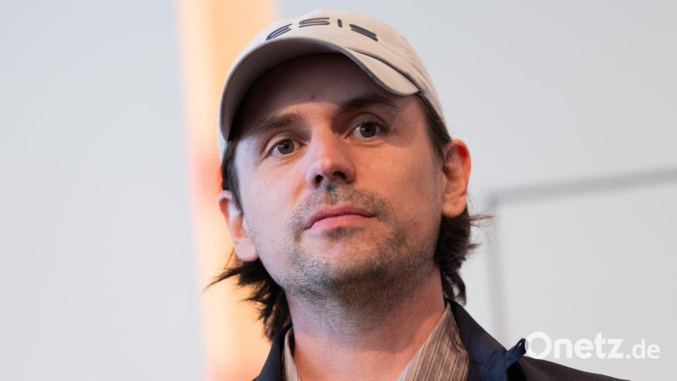 „Allegro Pastell“-Romanautor Leif Randt hat auch das Drehbuch zum Film geschrieben. (Archivbild) Bild: Rolf Vennenbernd/dpa