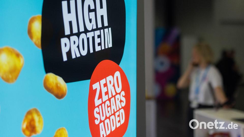 Eine Botschaft der Fibo: Bewegung ist wichtig, dabei aber bitte nicht die richtige Ernährung vergessen. Bild: Rolf Vennenbernd/dpa