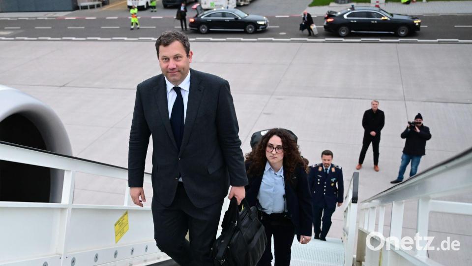 Nach seiner Reise zur IWF-Frühjahrestagung nach Washington geht es für Finanzminister und SPD-Chef Klingbeil nach Barcelona. (Archivbild) Bild: Sebastian Christoph Gollnow/dpa