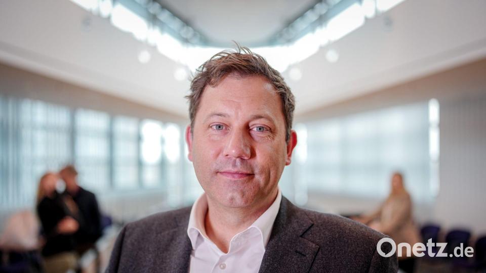 SPD-Chef Lars Klingbeil erwartet Schub durch ein Treffen „progressiver“ Kräfte. Bild: Kay Nietfeld/dpa
