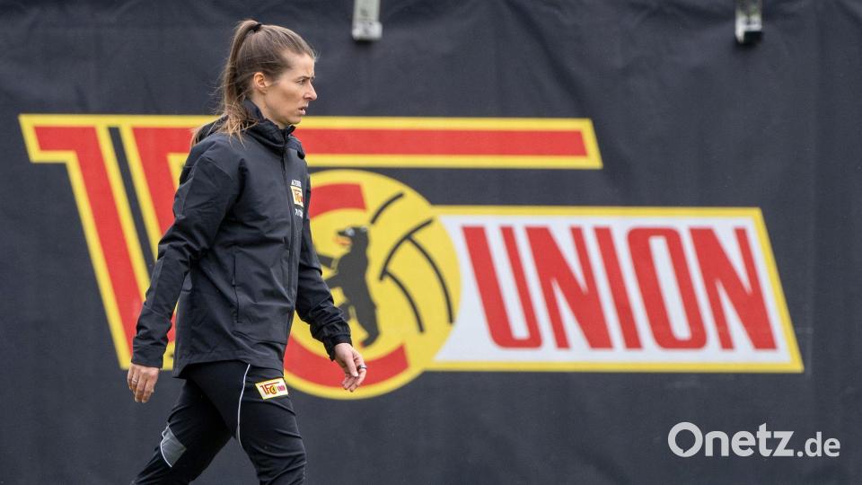Marie-Louise Eta schreibt im deutschen Fußball Geschichte. (Archivbild) Bild: Matthias Koch/dpa