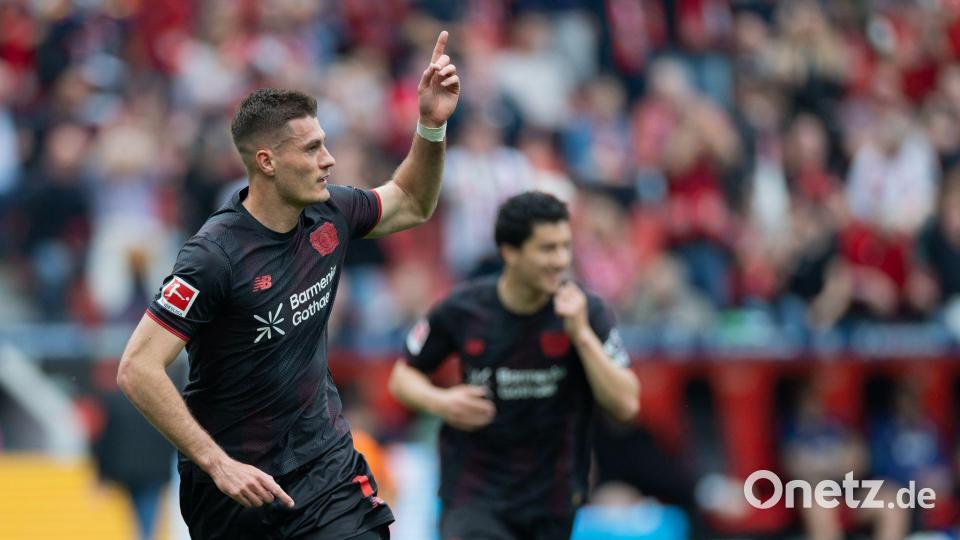 Patrik Schick jubelt über sein Tor zum 1:0. Bild: Rolf Vennenbernd/dpa