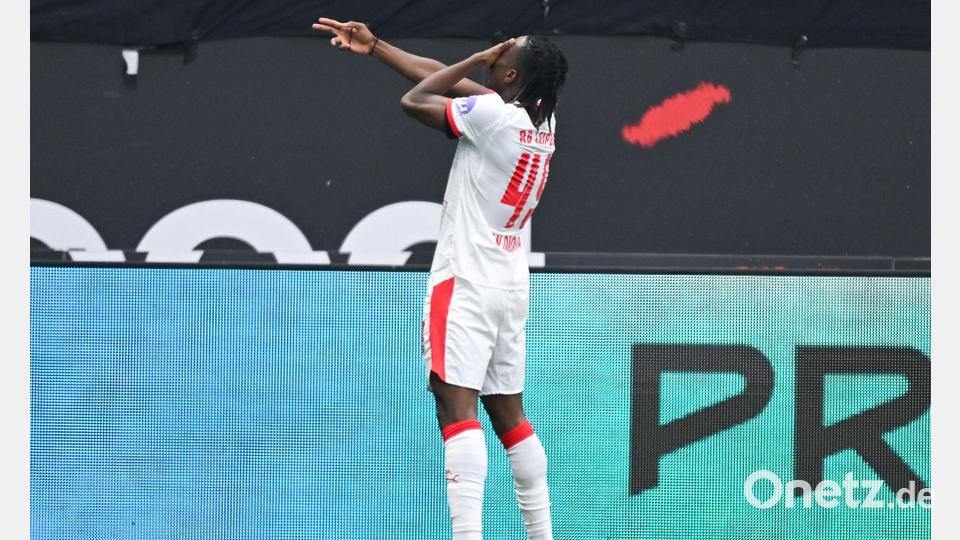 Erzielte sein 12. Saisontor: Yan Diomande. Bild: Florian Wiegand/dpa