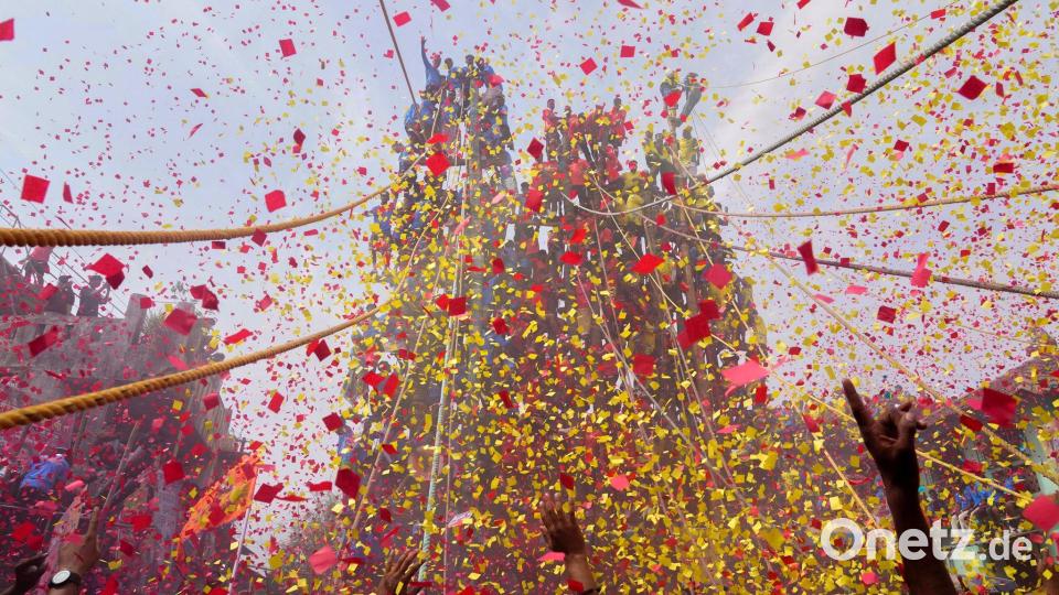 Fest zu Ehren der Göttin Raiba Devi in Indien Bild: Rafiq Maqbool/AP/dpa