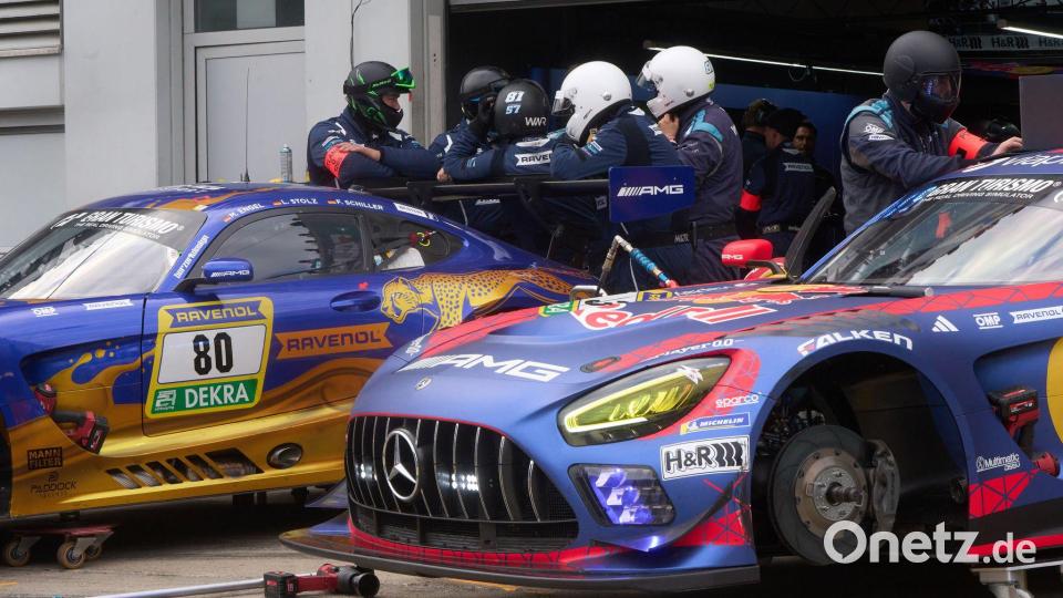 Beim Qualfier für die 24 Stunden auf dem Nürburgring kommt ein 66 Jahre alter Fahrer ums Leben. Bild: Thomas Frey/dpa