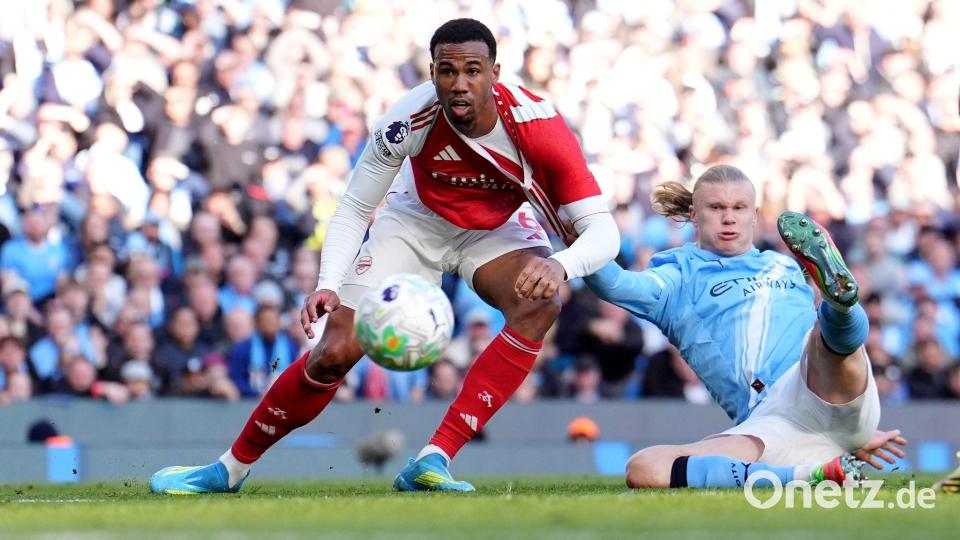 Erling Haaland (r) erzielte das Siegtor für Manchester City im Topspiel gegen Arsenal. Bild: Martin Rickett/PA Wire/dpa