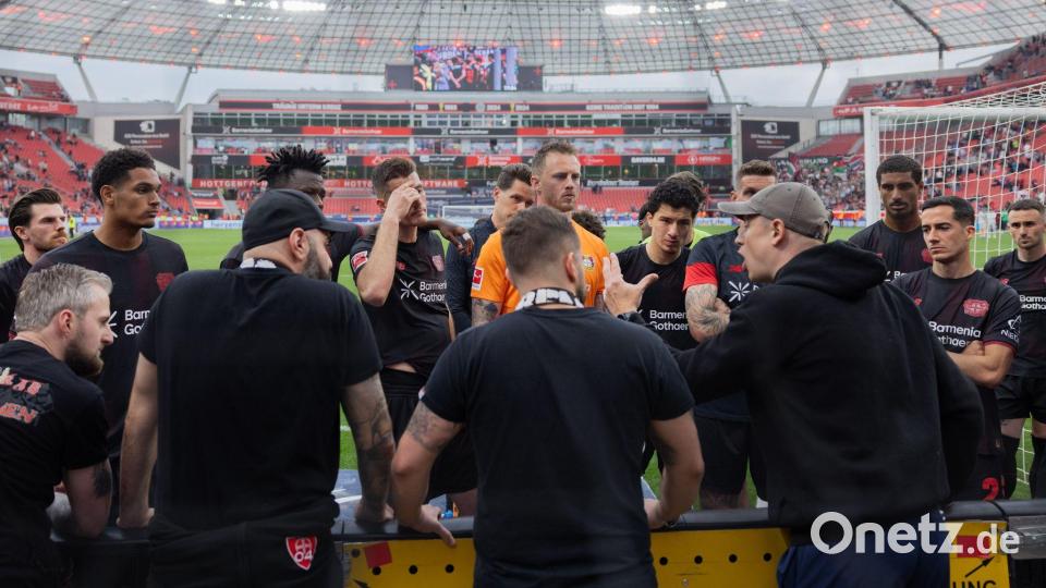 Statt einer Standpauke nach der Pleite gegen Augsburg gab es aber Motivation. Bild: Rolf Vennenbernd/dpa