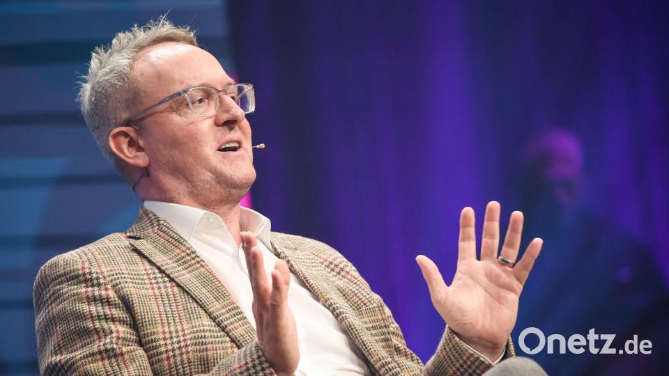 VfB-Boss Alexander Wehrle bleibt im Poker um Deniz Undav entspannt. (Archivbild) Bild: Christian Charisius/dpa