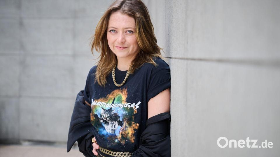 Schauspielerin Hanna Plaß spielt in einer neuen ZDF-Krimireihe die Kommissarin Paula Schäfer. Bild: Annette Riedl/dpa