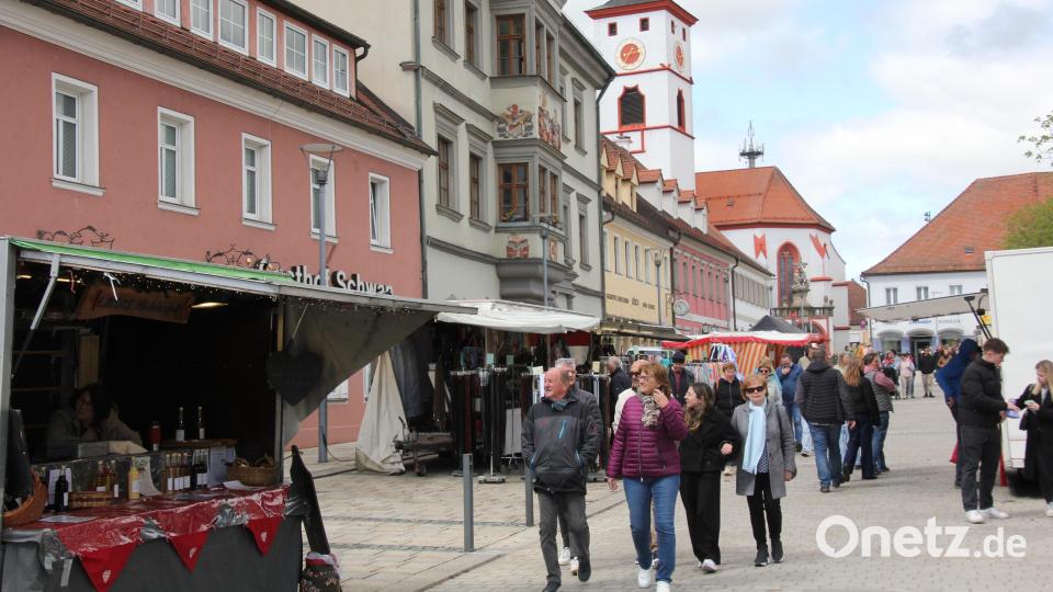 So manche Standplätze bleiben leer und auch das Besucherinteresse hielt sich im Rahmen. Bild: Konrad Rosner