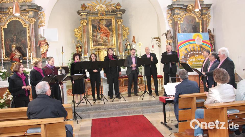 Das Vokalensemble "ChorDiSono" begeistert beim Benefizkonzert. Bild: pi