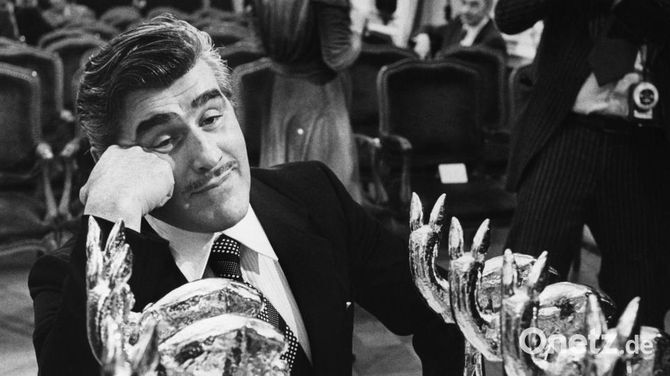 Mario Adorf am Rande der Bambi-Verleihung 1978. (Archivbild) Bild: Istvan Bajzat/dpa