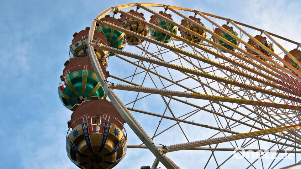 Und im Riesenrad hat man eine tolle Aussicht über Weiden. Bild: PIXMatex - stock.adobe.com