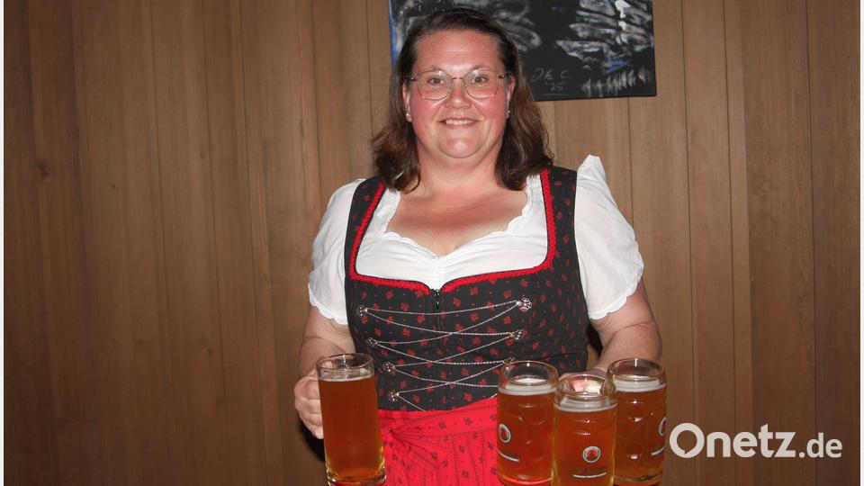 Ausgeschenkt wurde fassfrischer Zoigl aus dem Kommunbrauhaus in Falkenberg. Bild: wro