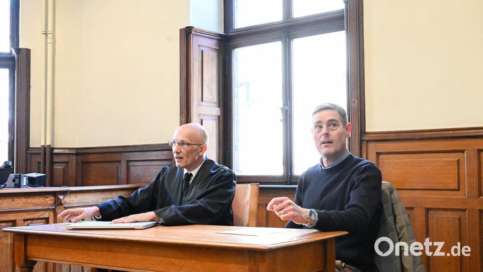 Der Hersteller hält die Angaben auf der neuen Schokoladen-Tafel für ausreichend. Bild: Sina Schuldt/dpa