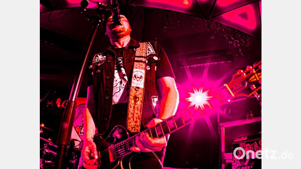 Mit ihrem Jubiläumskonzert brachten die Jungs von AKD das Amberger Trio fast zum Platzen. Bild: Cedric Beer