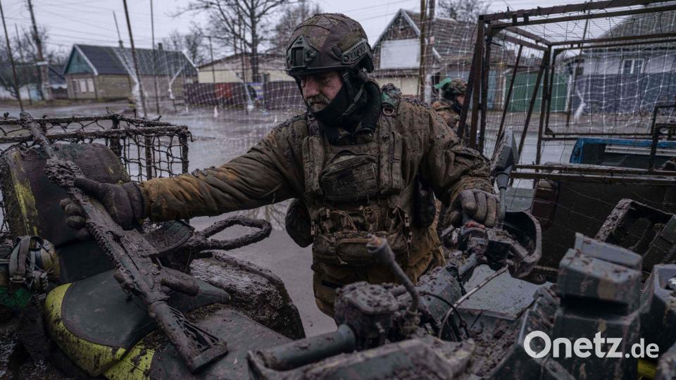 Ein milliardenschweres EU-Darlehen soll der Ukraine die Fortsetzung des Abwehrkampfes gegen Russland ermöglichen. (Archivbild) Bild: Iryna Rybakova/Ukrainian 93rd Mechanized brigade/AP/dpa