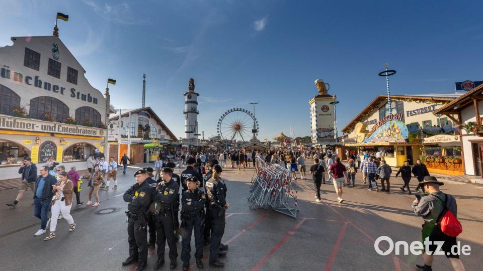 Die Münchner Stubn zählt zu den kleinen Zelten. (Archivbild) Bild: Peter Kneffel/dpa