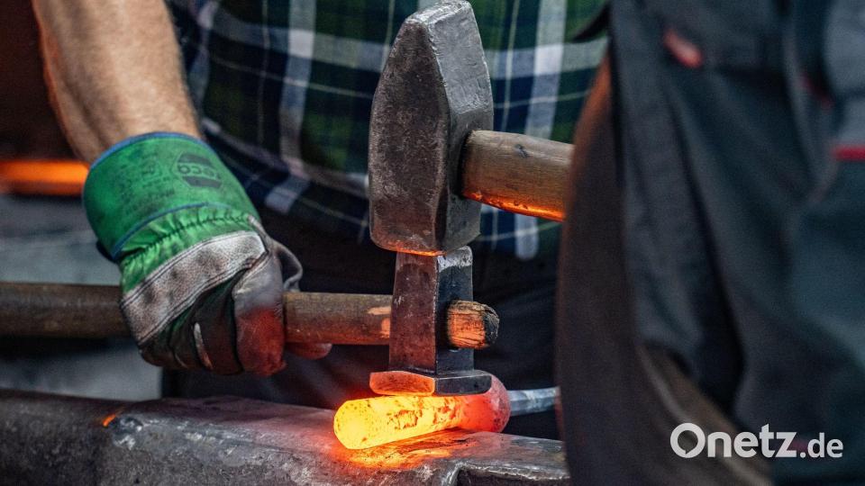 In fertigungstechnischen Berufen arbeiten ganz überwiegend Männer, auf dem Bau sind es sogar 90 Prozent. (Symbolbild) Bild: Armin Weigel/dpa
