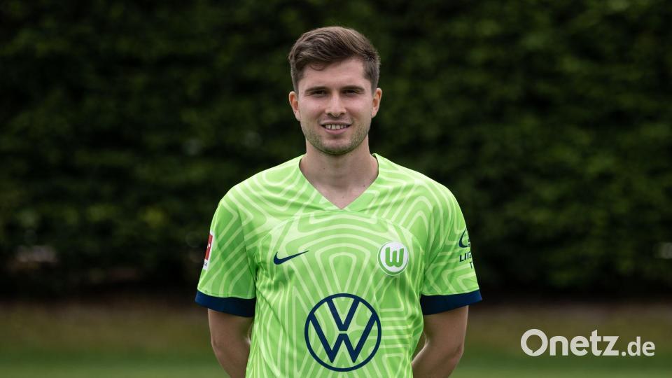 Elvis Rexhbecaj 2022 noch im Trikot des VfL. (Archivbild) Bild: Swen Pförtner/dpa