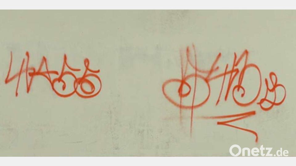 Die Polizei sucht Zeugen für diese Schmierereien. Bild: Polizeiinspektion Eschenbach