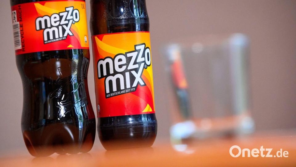 Mezzo Mix von Coca-Cola bekommt neue Konkurrenz. (Symbolbild) Bild: Jonas Walzberg/dpa