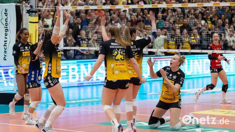 Suhl holte die erste Meisterschaft der Club-Historie. Bild: Michael Reichel/dpa