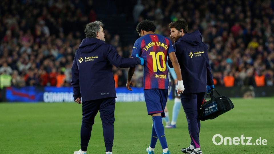 Barcelonas Starspieler Lamine Yamal musste gegen Celta Vigo ausgewechselt werden. Bild: Joan Monfort/AP/dpa