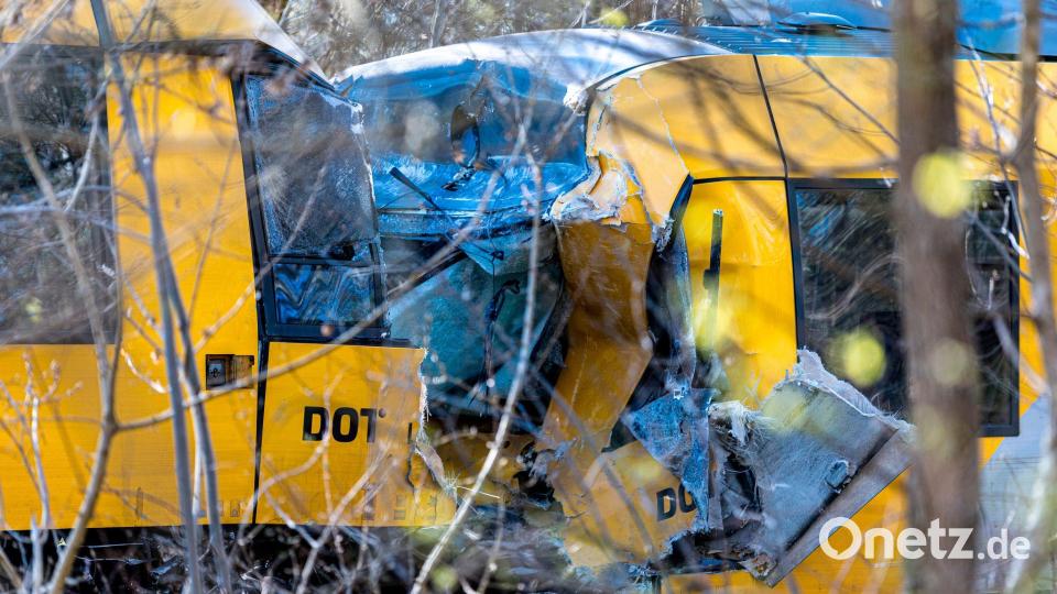 Zwei Züge stießen bei dem Unglück in Dänemark frontal zusammen. Bild: Steven Knap/Ritzau Scanpix Foto via AP/dpa