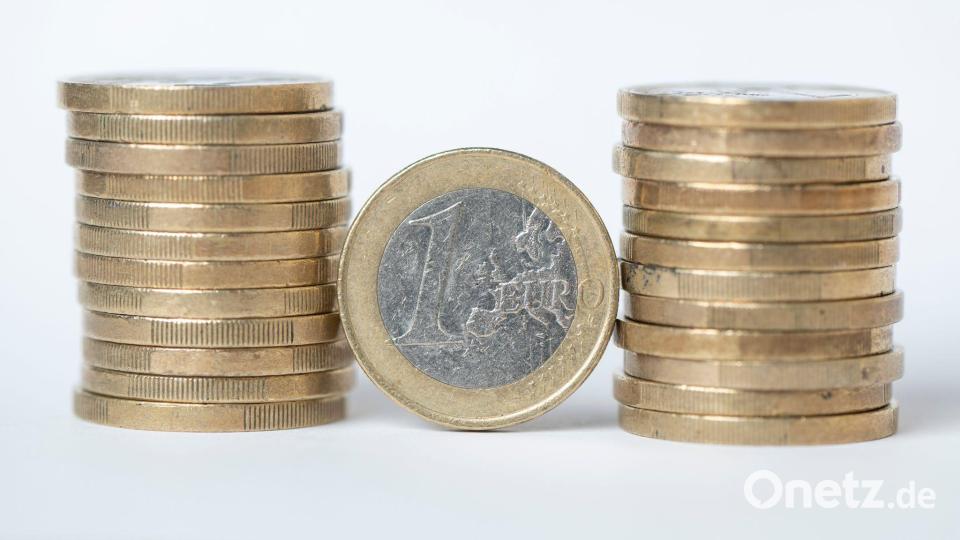 Renten für das Alter kommen meist aus unterschiedlichen Säulen. (Symbolbild) Bild: Sebastian Kahnert/dpa