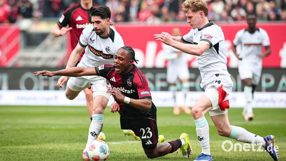 Mohamed Ali Zoma (M) fehlt dem 1. FC Nürnberg verletzt. (Archivbild) Bild: Daniel Karmann/dpa