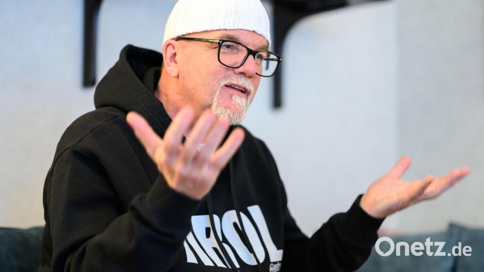 „Elvis, Winnetou und Jesus, das sind meine Helden“, sagte der 55-jährige Sänger. (Archivbild) Bild: Max Slovencik/APA/dpa