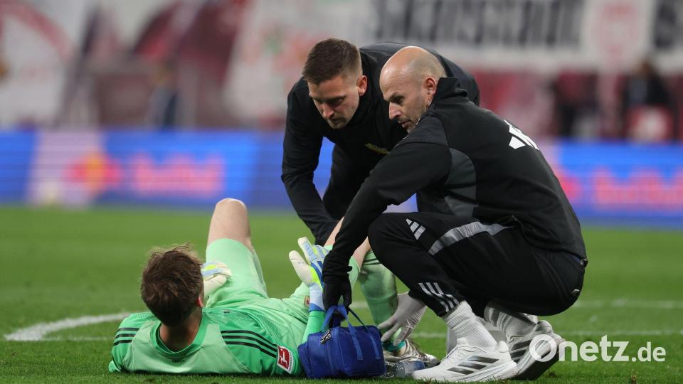 Torwart Frederik Rönnow von Union Berlin musste frühzeitig verletzt ausgewechselt werden. Bild: Jan Woitas/dpa