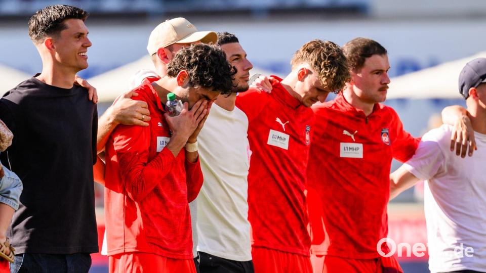 Zu Tränen gerührt: Eren Dinkci Bild: Tom Weller/dpa