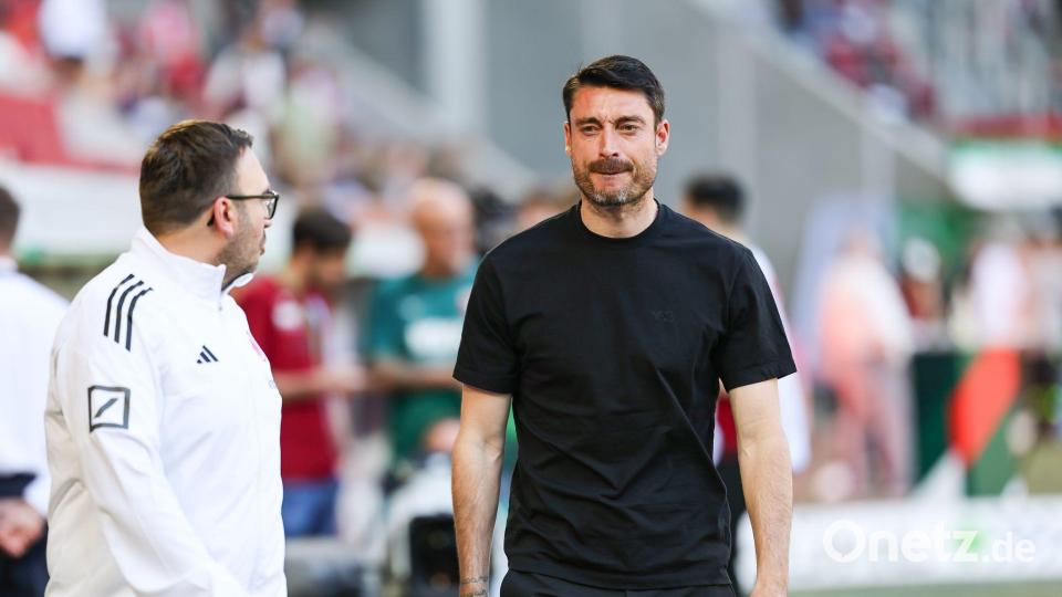 Der Druck auf Albert Riera wächst weiter. Bild: Daniel Löb/dpa