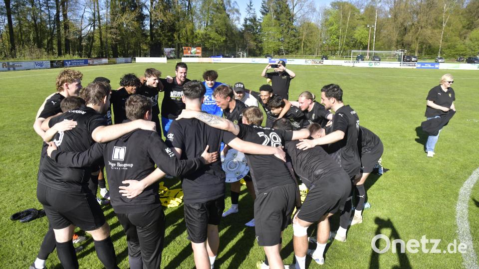 FC Furth im Wald - FC Amberg 1:2
Fußball Bezirksliga Nord
Saison 2025/26
Bild: Hubert Ziegler Bild: Hubert Ziegler
