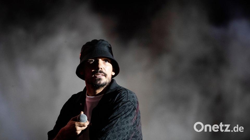 Capital Bra: Nach Drogenvorfall in Berlin zu Gast in der Saufhochburg Ballermann. (Archivbild) Bild: Alexander Prautzsch/dpa-Zentralbild/dpa