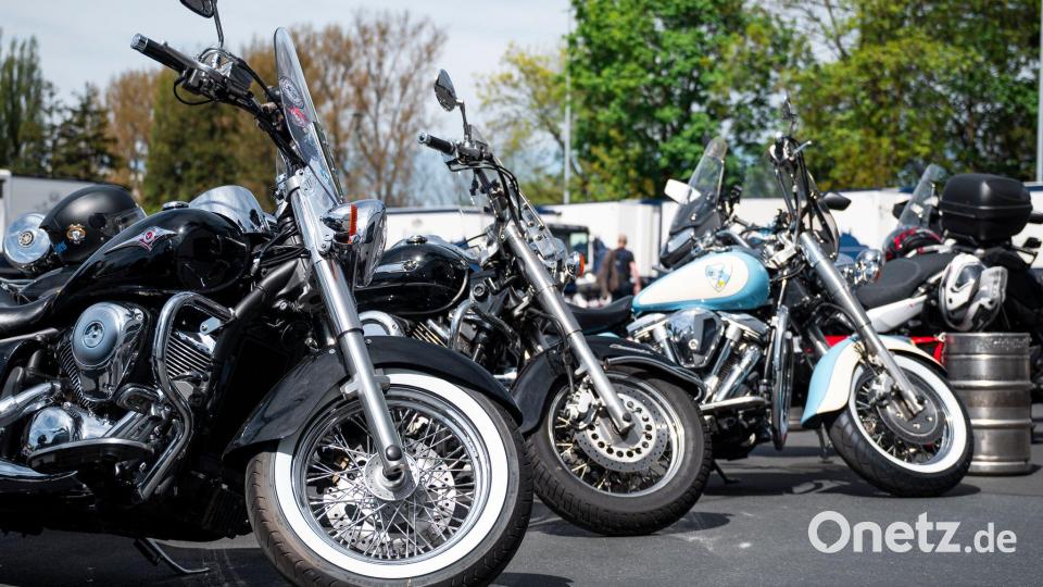 Bei dem Treffen geht es nicht nur um die Maschinen, sondern auch um Sicherheit. Bild: Daniel Vogl/dpa