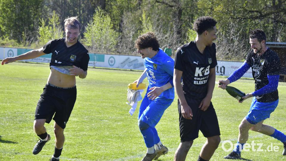 FC Furth im Wald - FC Amberg 1:2
Fußball Bezirksliga Nord
Saison 2025/26
Bild: Hubert Ziegler Bild: Hubert Ziegler