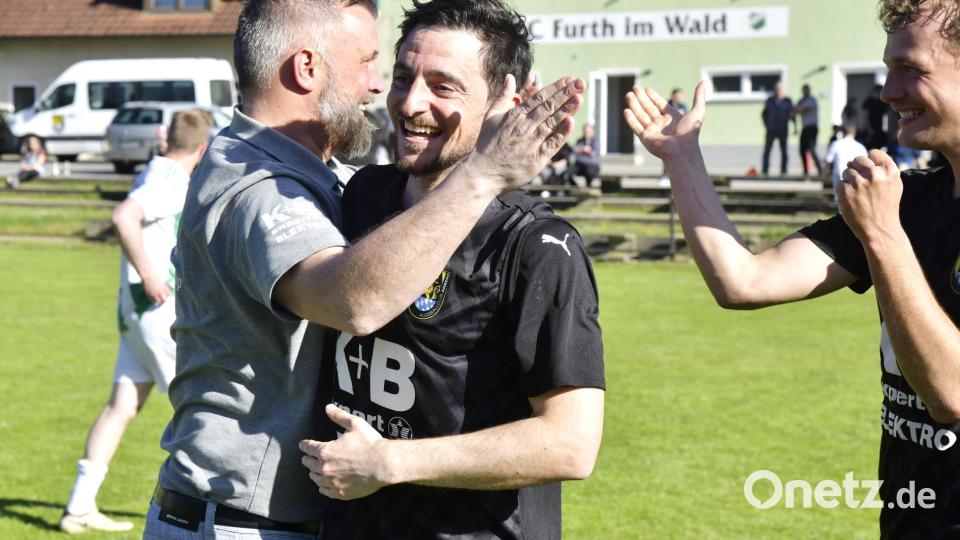 FC Furth im Wald - FC Amberg 1:2
Fußball Bezirksliga Nord
Saison 2025/26
Bild: Hubert Ziegler Bild: Hubert Ziegler