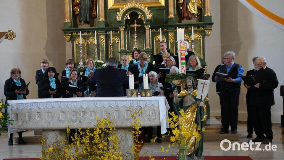 Mit dem Chor "Montana" aus Marienbad verbindet den Schönseer Kirchenchor eine langjährige Freundschaft Bild: wel